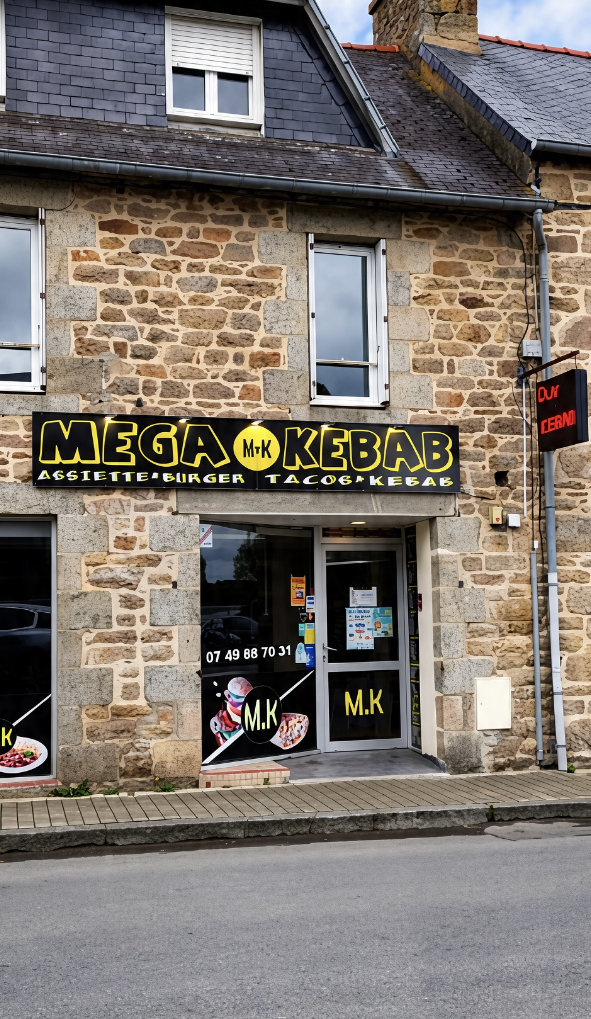Façade de Mega Kebab à Ploumagoar